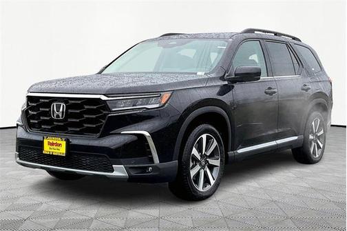 2025 Honda Pilot Touring 8-Passenger