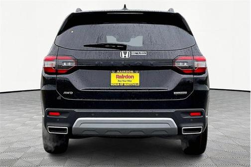 2025 Honda Pilot Touring 8-Passenger