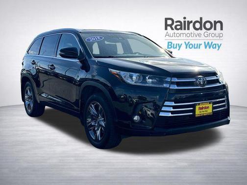 Midnight Black Metallic 2018 Toyota Highlander Limited