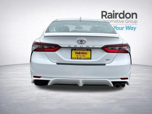 Ice 2024 Toyota Camry SE
