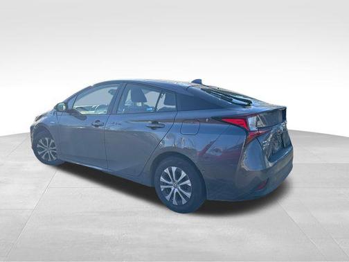 2020 Toyota Prius LE