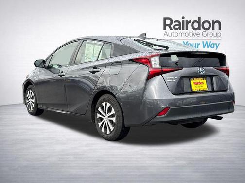 2020 Toyota Prius LE