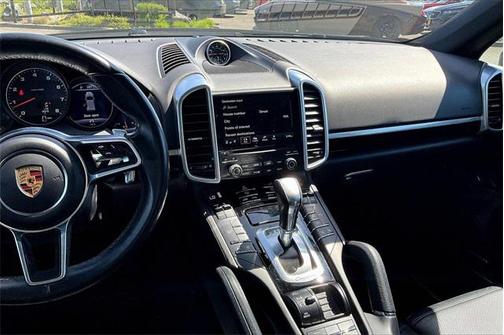 2017 Porsche Cayenne Base