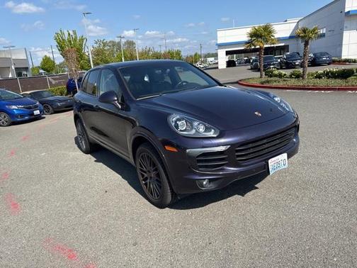 2017 Porsche Cayenne Base