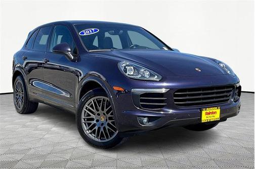 2017 Porsche Cayenne Base