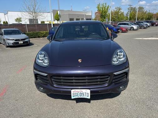 2017 Porsche Cayenne Base