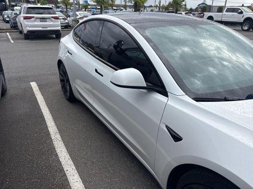 2023 Tesla Model 3 Performance
