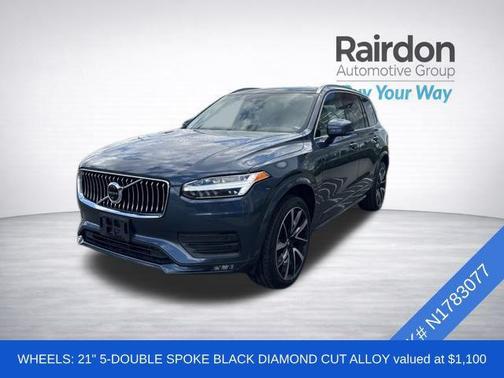 Denim Blue Metallic 2022 Volvo XC90 T6 Momentum
