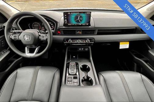 2025 Honda Pilot Touring 8-Passenger