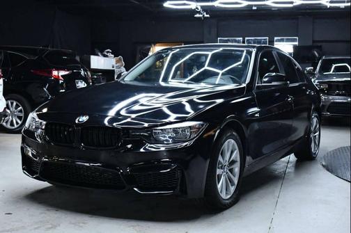 Black 2017 BMW 320 i