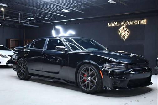 Pitch Black Clearcoat 2016 Dodge Charger R/T Scat Pack