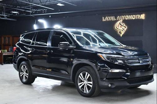 Crystal Black Pearl 2017 Honda Pilot EX