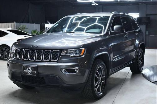 2019 Jeep Grand Cherokee Laredo