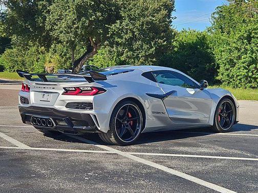 Blade Silver Metallic 2027 Chevrolet Corvette Grand Sport
