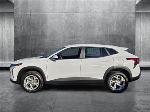 2025 Chevrolet Trax LS