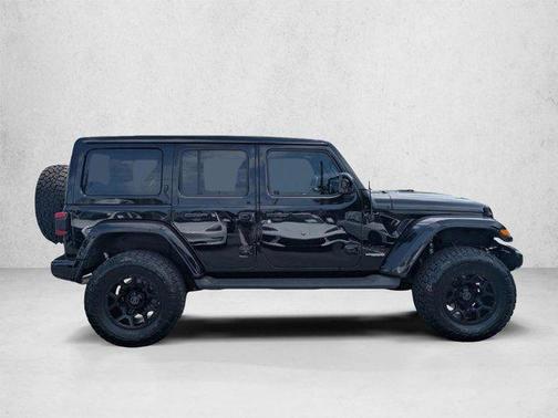 Black Clearcoat 2020 Jeep Wrangler Unlimited Sahara
