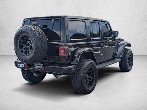 Black Clearcoat 2020 Jeep Wrangler Unlimited Sahara
