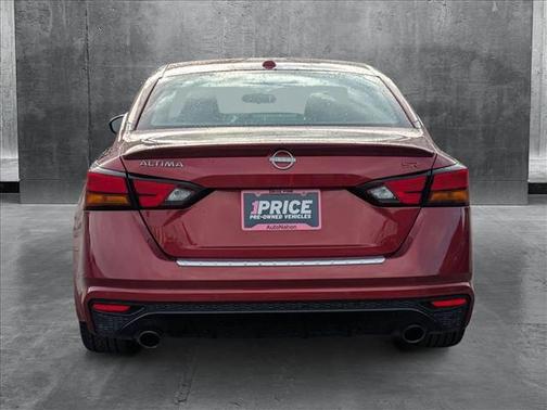 2023 Nissan Altima SR FWD