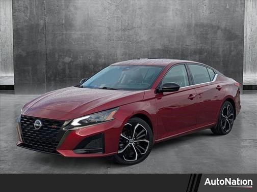 2023 Nissan Altima SR FWD