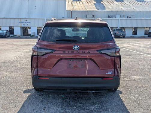 Ruby Flare Pearl 2023 Toyota Sienna XLE