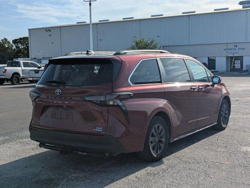 Ruby Flare Pearl 2023 Toyota Sienna XLE
