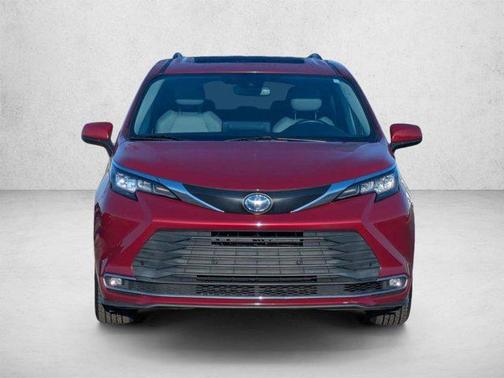 Ruby Flare Pearl 2023 Toyota Sienna XLE