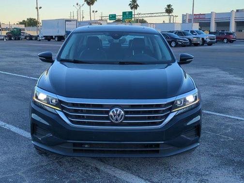 2020 Volkswagen Passat 2.0T SE