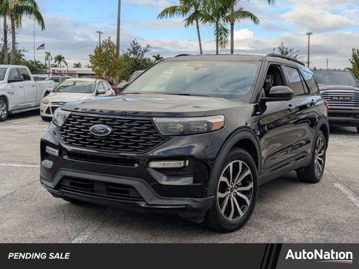 2022 Ford Explorer ST-Line