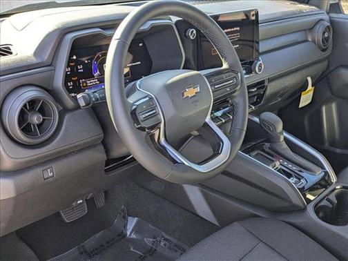 Snowdrift Metallic 2026 Chevrolet Colorado WT