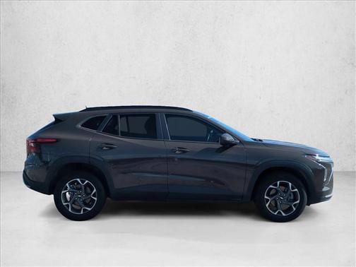 Harvest Bronze Metallic 2024 Chevrolet Trax LT
