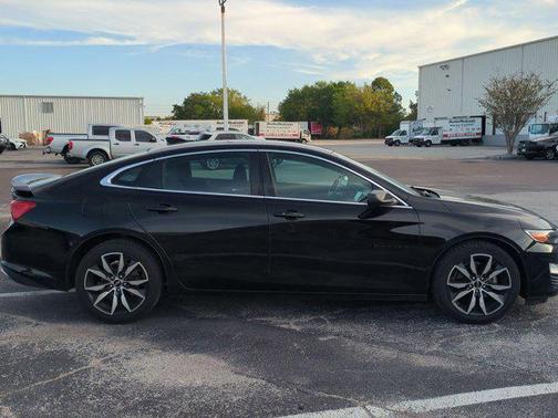 2021 Chevrolet Malibu FWD RS