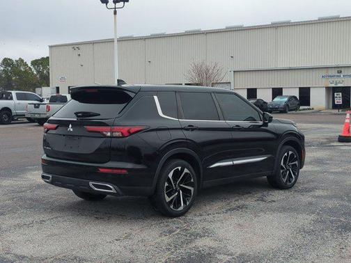 2022 Mitsubishi Outlander ES 2.5 2WD