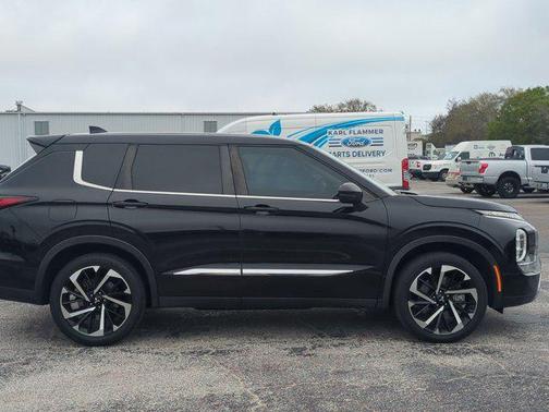 2022 Mitsubishi Outlander ES 2.5 2WD