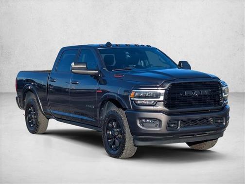 2020 RAM 2500 Laramie Crew Cab 4X4 6'4' Box