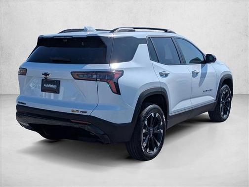 Polar White Tricoat 2026 Chevrolet Equinox FWD RS