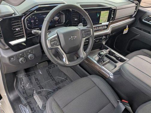 White Sands 2026 Chevrolet Silverado 1500 RST