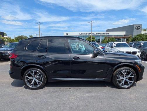 Black Sapphire Metallic 2023 BMW X5 xDrive40i