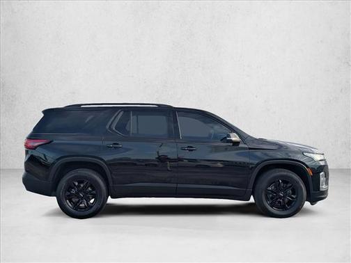Mosaic Black Metallic 2023 Chevrolet Traverse LT Cloth