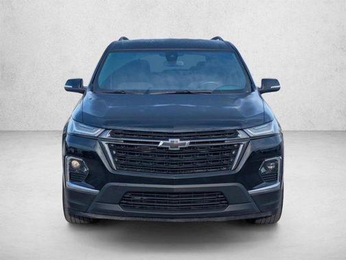 Mosaic Black Metallic 2023 Chevrolet Traverse LT Cloth