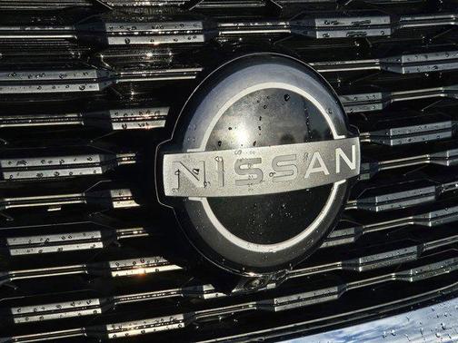 Gun Metallic 2022 Nissan Rogue SL