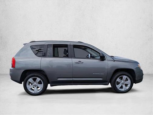Mineral Gray Metallic 2013 Jeep Compass Latitude
