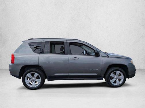 Mineral Gray Metallic Clearcoat 2013 Jeep Compass Latitude