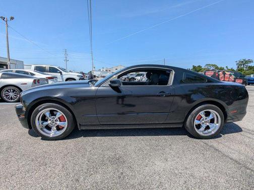 2014 Ford Mustang V6