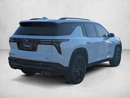 Polar White Tricoat 2026 Chevrolet Traverse RS