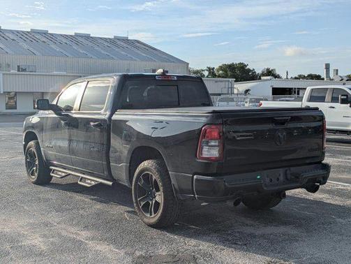 Diamond Black Crystal Pearlcoat 2021 RAM 1500 Big Horn/Lone Star