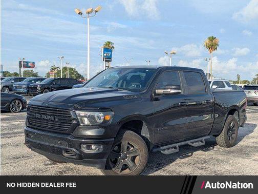 Diamond Black Crystal Pearlcoat 2021 RAM 1500 Big Horn/Lone Star