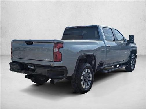 Sterling Gray Metallic 2026 Chevrolet Silverado 2500 Custom