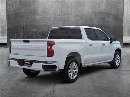 2025 Chevrolet Silverado 1500 Custom