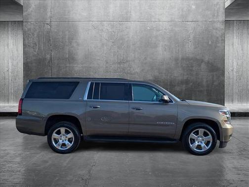 2016 Chevrolet Suburban LT