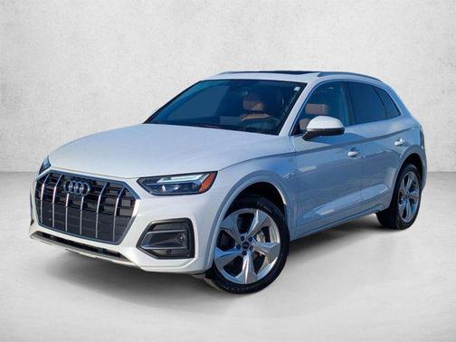 Glacier White Metallic 2021 Audi Q5 45 Premium Plus